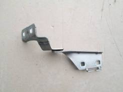 Крепление капота. Renault Megane Двигатели: F4R, F9Q, K4J, K4M, K9K, M9R