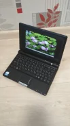 Asus Eee PC 701. 7", 1����, ��� 1024 ��, ���� 4���, WiFi: 1, Bluetooth: 1, ����������� �� 5��. ����