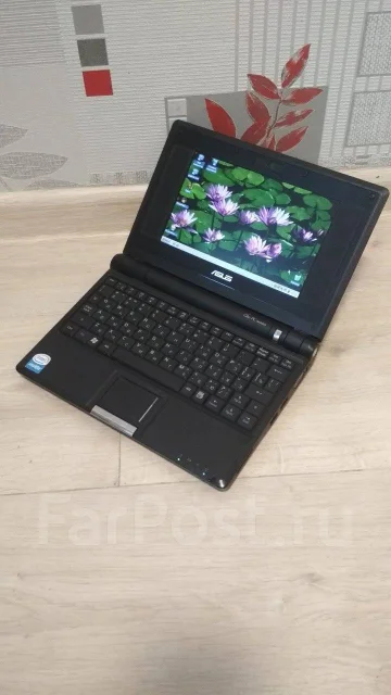 Asus Eee PC 701. 7", 1����, ��� 1024 ��, ���� 4���, WiFi: 1, Bluetooth: 1, ����������� �� 5��. ����