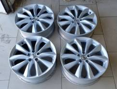 Nissan. 7.5x19", 5x114.30, ET40, ЦО 66,1 мм.
