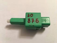 Концевик под педаль тормоза. Toyota Prius, ZVW30, ZVW30L