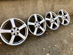 OZ Racing Hydra. 8.0x18", 5x108.00, ET35