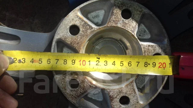 YST X-3. 7.5x18", 5x114.3, ET38 ����