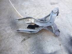 Крепление капота. Toyota Crown, GRS182, GRS184, GRS180, GRS181, GRS183 Двигатели: 3GRFSE, 2GRFSE, 4GRFSE