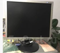 Samsung. 17", ���������� �� (LCD)