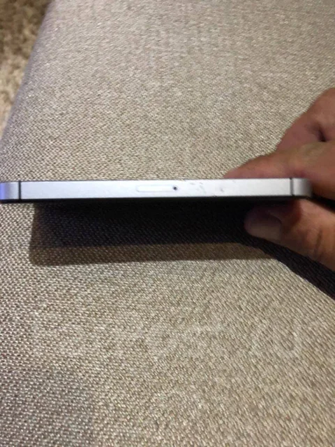 Apple iPhone SE. �/�, �����������, 4G LTE ����