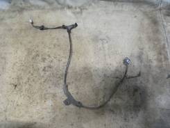 Датчик abs. Toyota Avensis, ADT250, ADT251, AZT250, AZT250L, AZT250W, AZT251, AZT251L, AZT251W, CDT250, ZZT250, ZZT251, ZZT251L Двигатели: 1ADFTV, 1AZ...