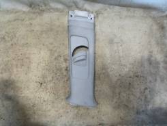 Накладка на стойку. Toyota Avensis, ADT250, ADT251, AZT250, AZT250L, AZT250W, AZT251, AZT251L, AZT251W, AZT255, AZT255W, CDT250, ZZT250, ZZT251, ZZT25...