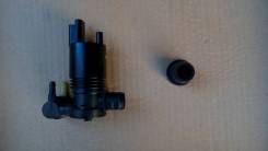Мотор бачка омывателя. Nissan Rogue, T32HVU, T32J, T32U Nissan X-Trail, T32, T32H, T32L, T32LL, T32NN, T32R, T32RR, T32WW, T32Z Nissan Murano, Z52R, Z...