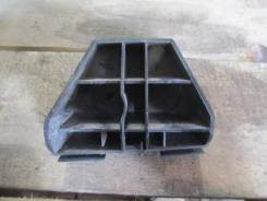 Крепление бампера. Toyota Avensis, ADT250, ADT251, AZT250, AZT250L, AZT250W, AZT251, AZT251L, AZT251W, AZT255, AZT255W, CDT250, ZZT250, ZZT251, ZZT251...
