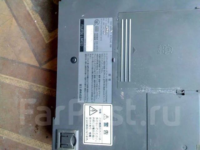 Fujitsu. 15" ����