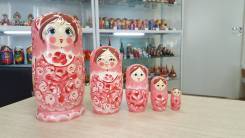 Матрешки.