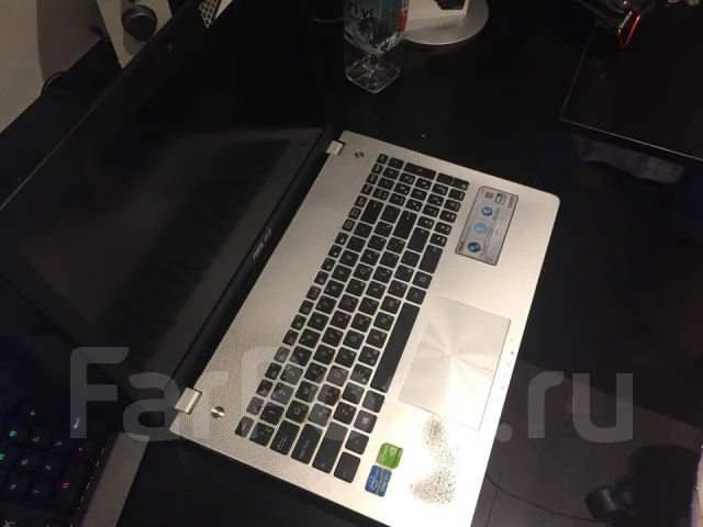 Asus N56VB. 15.6", 3 400����, ��� 8 ��, ���� 1 000���, WiFi: 1, Bluetooth: 1 ����