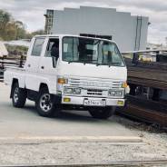 Toyota Dyna. Тойота дюна, 2 400 куб. см., 1 500 кг., 4x2