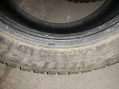 Bridgestone Ice Cruiser 7000. Зимние, шипованные, 2013 год, 70 %, 4 шт