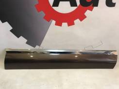 Накладка на дверь. Volkswagen Touareg, 7P5 Двигатели: BAR, BGU, CASA, CASB, CASD, CATA, CCTA, CEGA, CGEA, CGFA, CGNA, CGRA, CJMA, CJTA, CKDA, CMTA, CN...