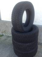 Dunlop Grandtrek. Зимние, шипованные, 2015 год, без износа, 4 шт