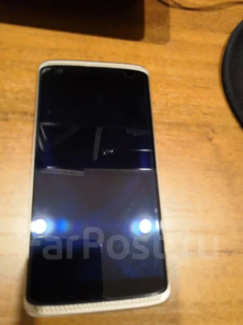 ZTE Axon Mini. �/�, �������, 4G LTE, Dual-SIM ����