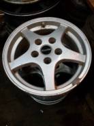 Nissan. 6.0x15", 5x114.30, ET40, ЦО 66,1 мм.