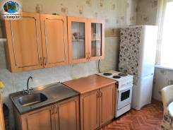 2-комнатная, улица Поселковая 2-я 34. Чуркин, агентство, 45 кв. м. Кухня
