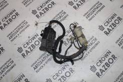 Насос подкачки стоек. Toyota Crown, GS131, GS131H, JZS131, JZS133, JZS135, MS135, MS137, MS137X, UZS131 Двигатели: 1JZGE, 1UZFE, 2JZGE, 7MGE