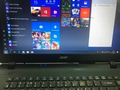 Acer Aspire E15. 15.6", ��� 2048 ��, ���� 320���, WiFi: 1, Bluetooth: 1, ����������� �� 4��. ����