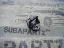 Крепление двери багажника. Subaru: Forester, Legacy, Impreza, Outback, XV, Exiga Двигатели: EJ204, EJ205, EJ20A, EJ20E, EJ255, EJ203, EJ20X, EJ20Y, EJ...