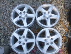 Daihatsu. 5.5x15", 5x114.30, ET35