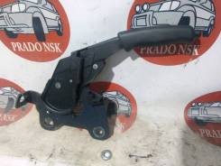 Ручка ручника. Toyota Land Cruiser, KDJ90, KDJ95, KZJ90, KZJ95, LJ90, LJ95, RZJ90, RZJ95, VZJ90, VZJ95 Toyota Land Cruiser Prado, KDJ90, KDJ95, KZJ90...