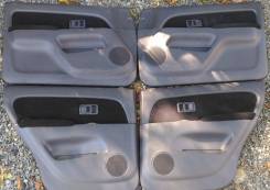 Обшивка двери. Toyota Hilux Surf, VZN185W, VZN180W, KZN185W, KZN185G, RZN180W, RZN185W, KDN185W Двигатели: 5VZFE, 1KZTE, 3RZFE, 1KDFTV