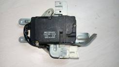Мотор заслонки отопителя. Toyota Vista, CV30, SV30, SV32, SV33, SV35, VZV30, VZV31, VZV32, VZV33 Toyota Camry Prominent, VZV30, VZV31, VZV32, VZV33 To...