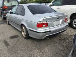BMW. WBADT62000CE64056