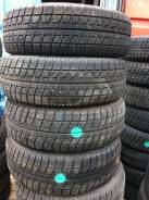 Bridgestone Blizzak Revo2. Зимние, без шипов, 2010 год, 30 %, 2 шт