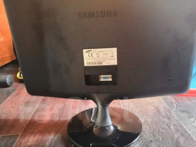 Samsung. 24" ����
