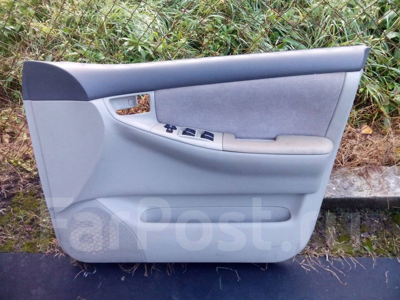 Обшивка задней панели тойота королла 120. Снять обшивку двери филдер. Ручка двери внутренняя тойота. Обшивка двери королла 120. Toyota corolla fielder 160 дверные карты.