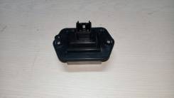 Реостат печки. Mazda Atenza, GG3P, GG3S, GGEP, GGES Mazda Mazda6, GG Двигатели: L3VDT, L3VE, LFDE, LFVE, AJV6, L3C1, L3KG, L813, LF17, LF18, LFF7, RF5...