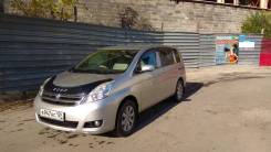 Toyota Isis. автомат, передний, 1.8 (132 л.с.), бензин, 97 000 тыс. км