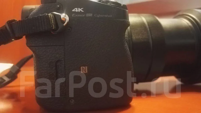 Sony Cyber-shot DSC-RX10 III ����