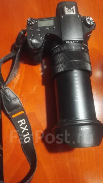Sony Cyber-shot DSC-RX10 III ����