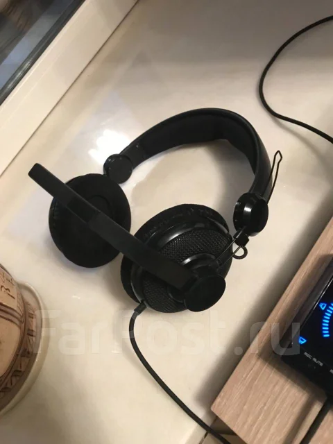 Razer Megalodon ����