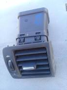 Решетка вентиляционная. Volvo S40 Volvo C30 Volvo V50 Двигатель B5244S4