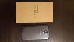 Samsung Galaxy S4. �/�