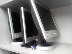 1plus. 15", ���������� �� (LCD)