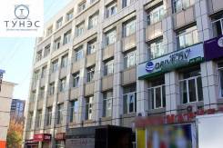 Помещение в центре города. Проспект Острякова 5, р-н Первая речка, 48 кв. м. Дом снаружи