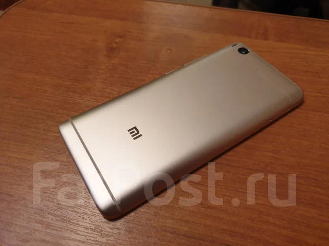 Xiaomi Mi5S. �/�, �����, �������, 4G LTE, Dual-SIM ����