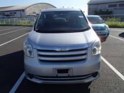 Toyota Noah. ZRR70G, 3ZR