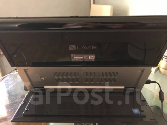 NEC. 15.6", 1,6����, ��� 4 ��, ���� 1 000���, WiFi: 1, Bluetooth: 1, ����������� �� 3��. ����