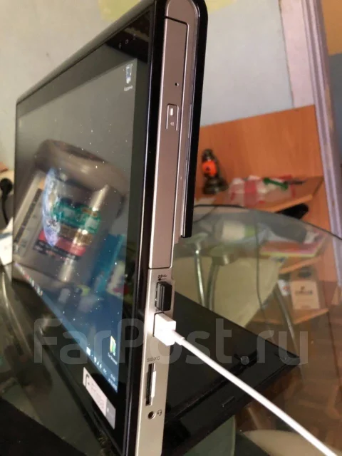 NEC. 15.6", 1,6����, ��� 4 ��, ���� 1 000���, WiFi: 1, Bluetooth: 1, ����������� �� 3��. ����