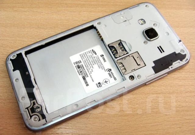 Samsung Galaxy J3 2016. �/�, ������, 4G LTE ����
