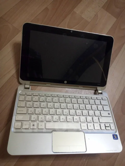 HP Mini 210-1099er Vivienne Tam Edition. 10", 1,7����, ��� 2048 ��, WiFi: 1 ����